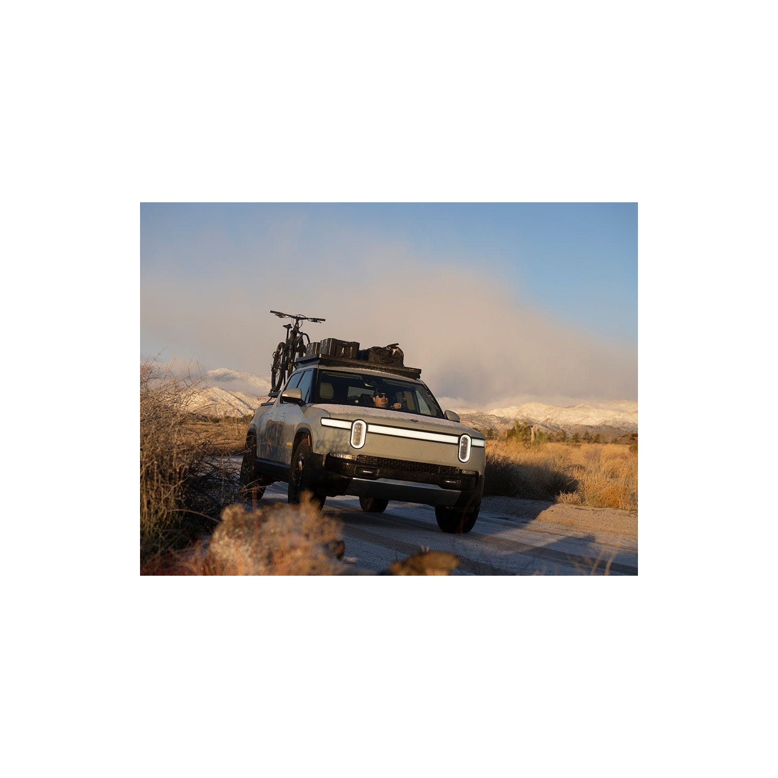 Rivian R1T (2022-Current) Slimline II Roof Rack Kit 