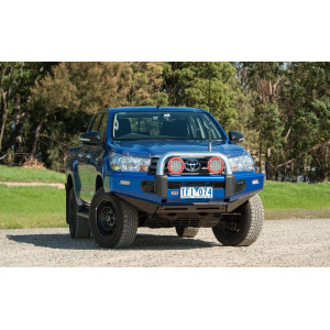 SAHARA BUMPER HILUX WB 