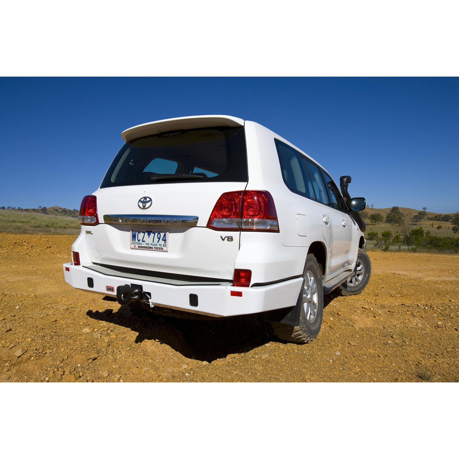 REAR BUMPER 200 SER 