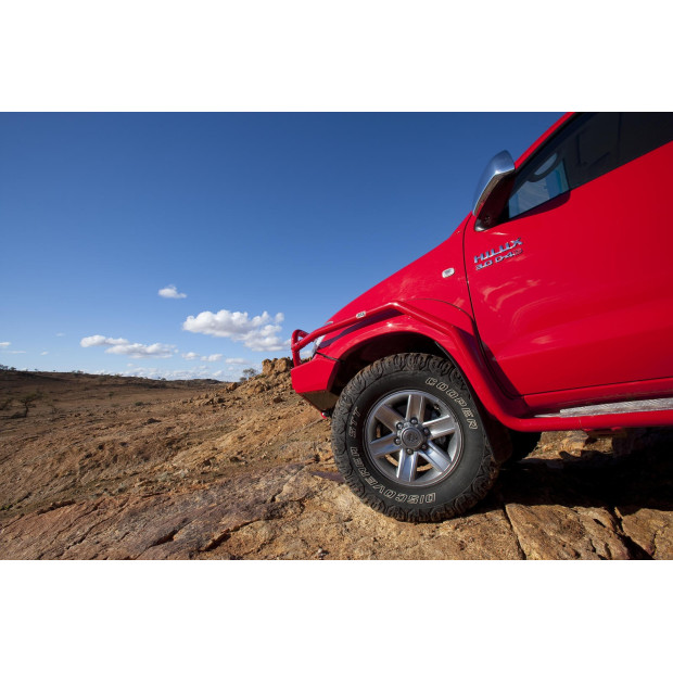 F/RAIL HILUX 05 W/FLR 
