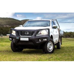 NIS NP300 NAV BL WINCH F 