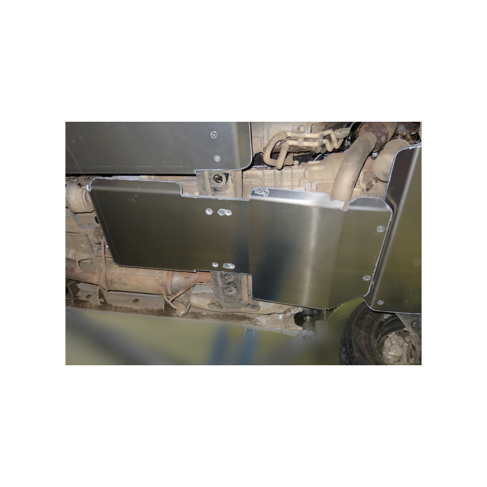 Ski de protection / Blindage BV+BT N4 Mitsubishi Pajero III 2000-2006 • BLBT26A