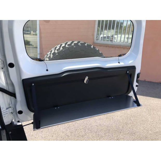 Tablette rabattable N4-OFFROAD sur porte arrière Jimny après 2019 - version sans ouverture depuis l'intérieur 