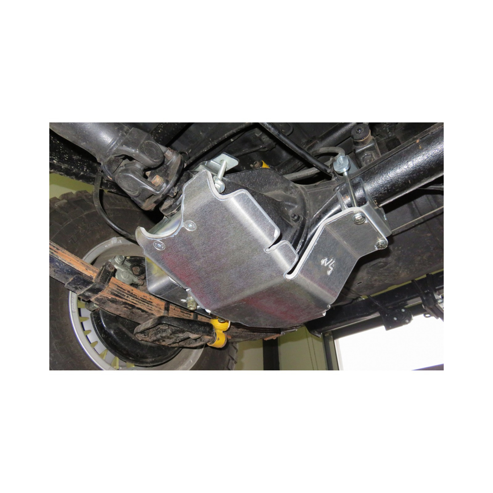 Ski de protection de nez de pont arrière en aluminium de 8mm pour Toyota Land Cruiser Série 7 après 1999 N4-OFFROAD 