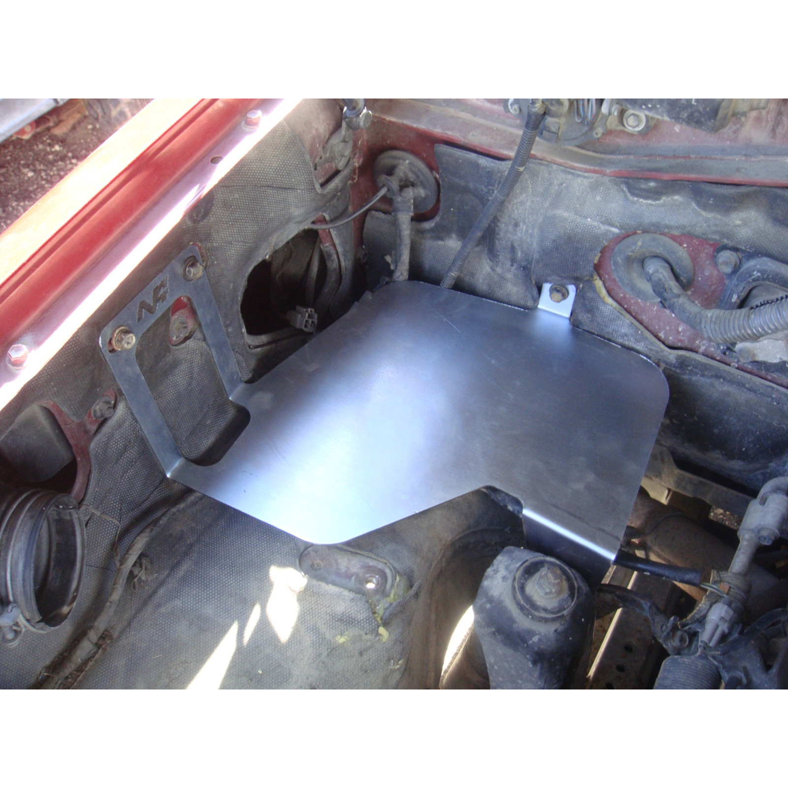 Platine support d'accessoires dans compartiment moteur Toyota HDJ80 N4-OFFROAD 