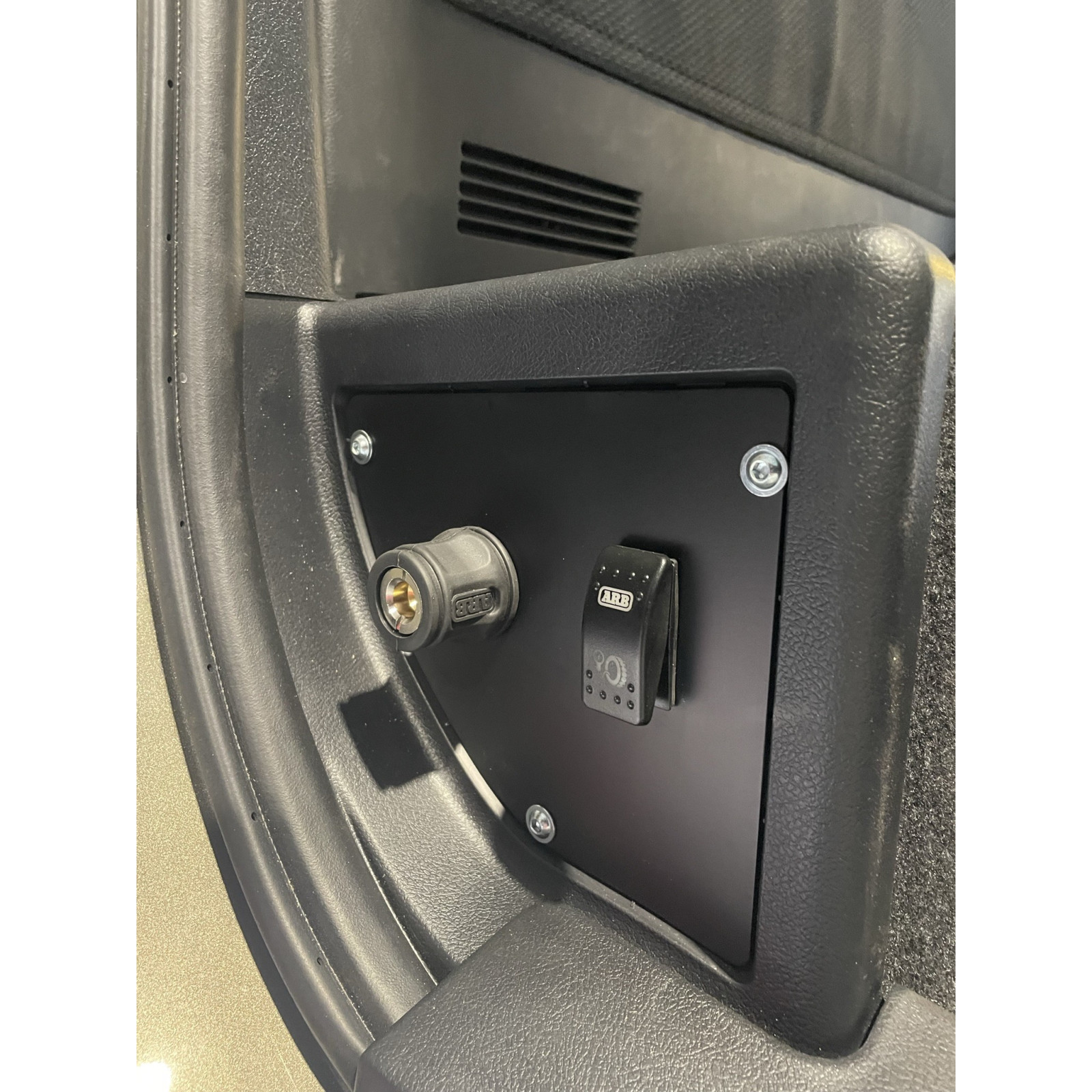 Support pour compresseur double ARB Toyota Hilux Revo N4-OFFROAD 