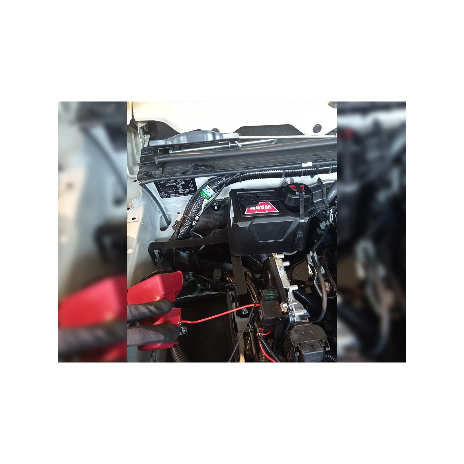 Kit support boitier relais treuil dans compartiment moteur Jimny 2018+ N4-OFFROAD 