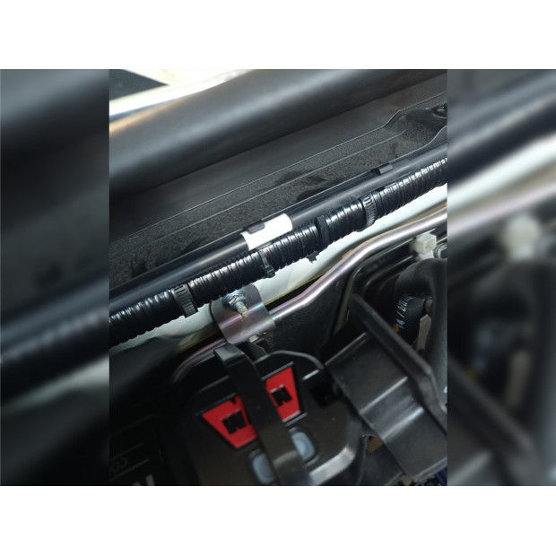 Kit support boitier relais treuil dans compartiment moteur Jimny 2018+ N4-OFFROAD 