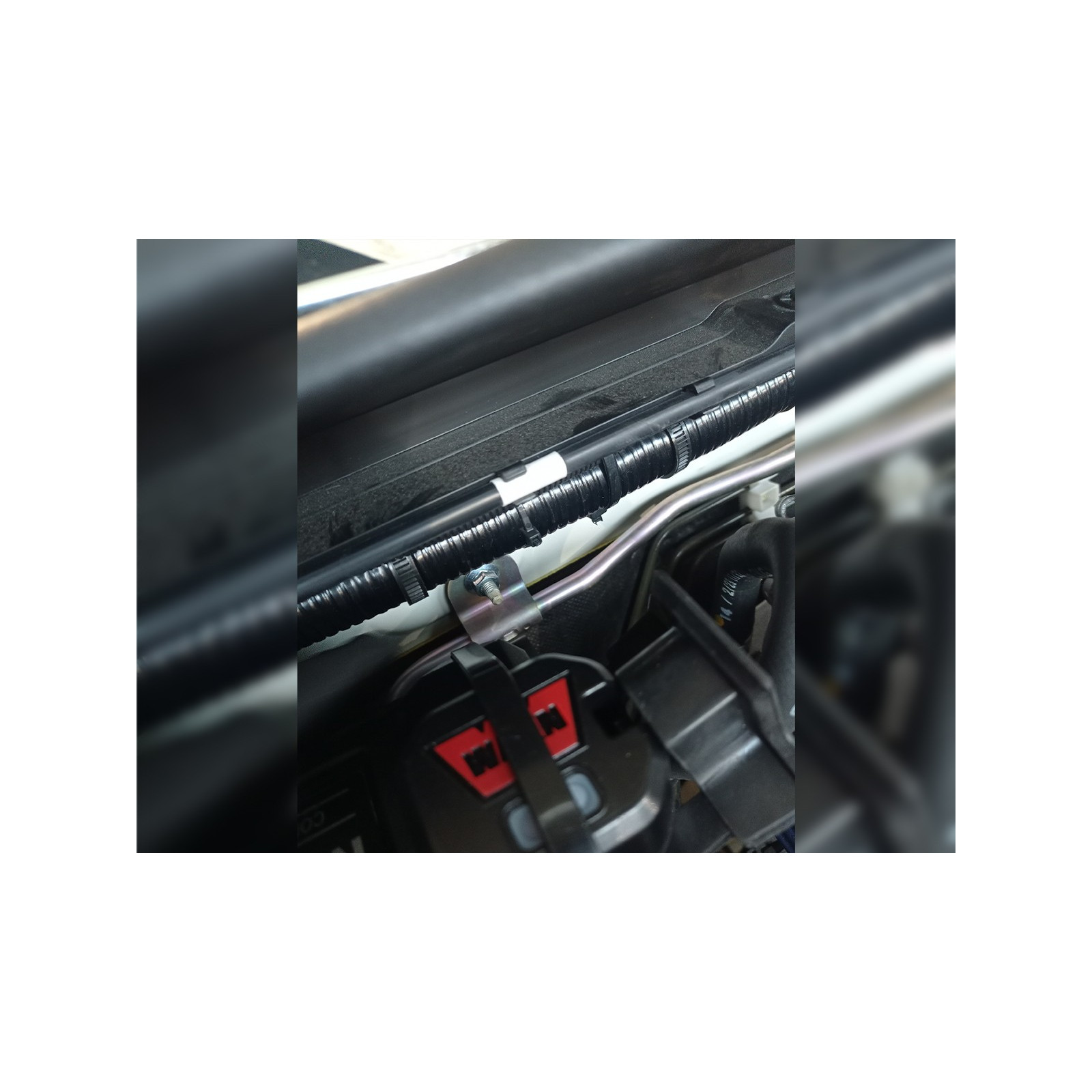 Kit support boitier relais treuil dans compartiment moteur Jimny 2018+ N4-OFFROAD 