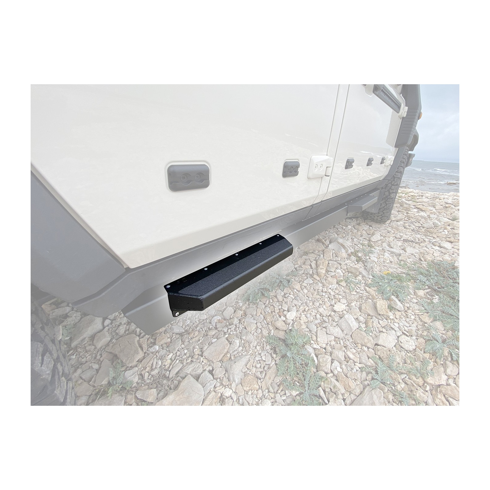 Marchepieds pour profilés rectangulaires de bas de caisse N4-OFFROAD 
