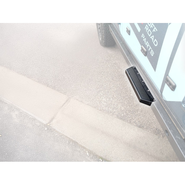 Marchepieds pour profilés rectangulaires de bas de caisse N4-OFFROAD 