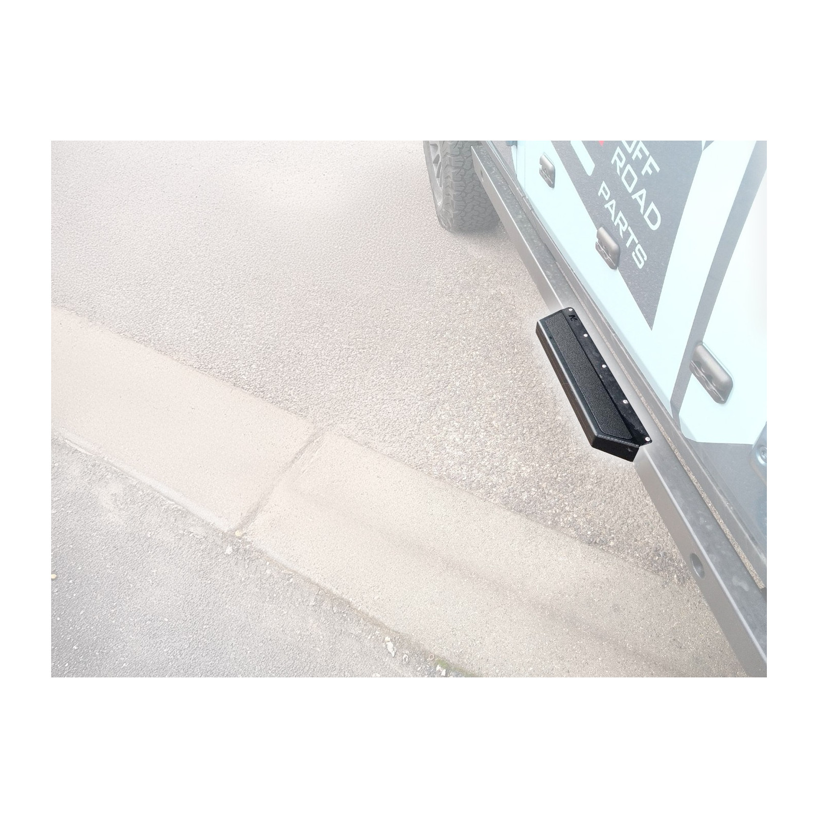 Marchepieds pour profilés rectangulaires de bas de caisse N4-OFFROAD 