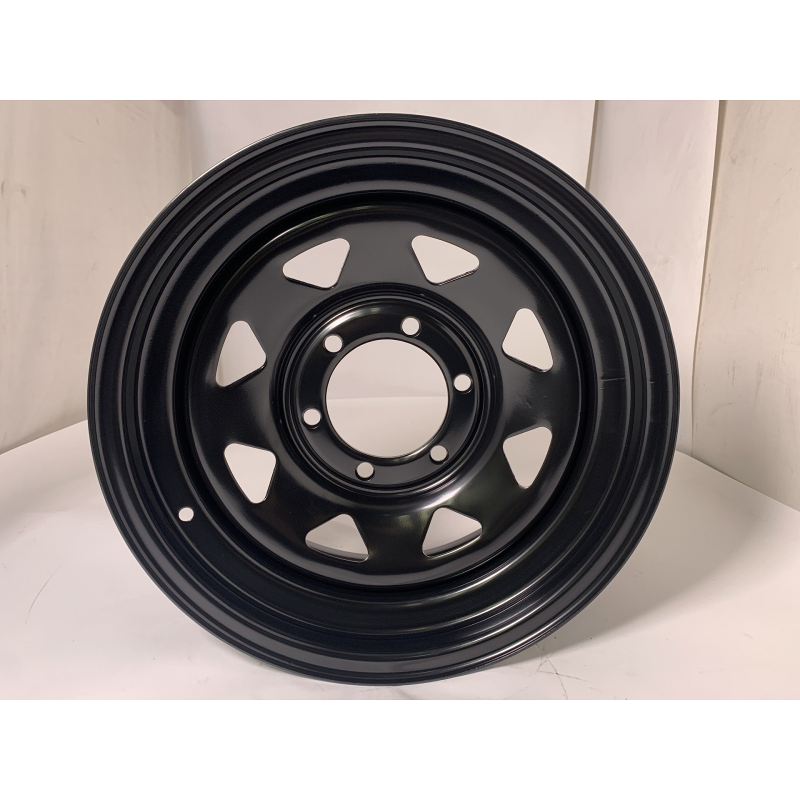 Jante acier Triangular noire 7X16 6x139.7 ET0 CB110 pour Nissan Toyota Ford Mitsubishi 