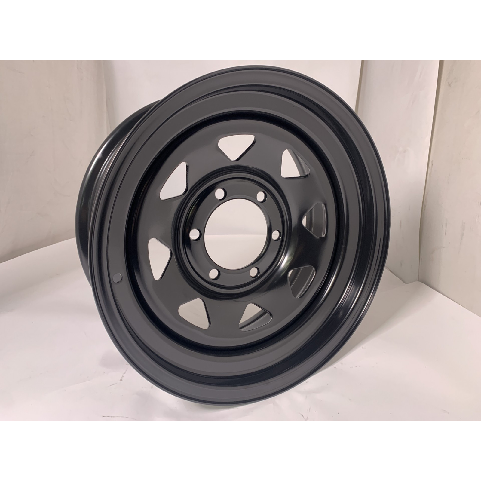 Jante acier Triangular noire 7X16 6x139.7 ET0 CB110 pour Nissan Toyota Ford Mitsubishi 