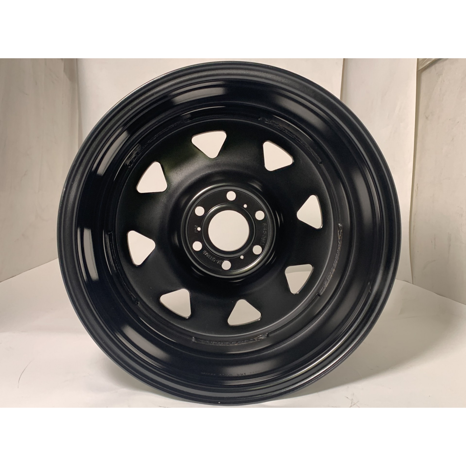 Jante acier Triangular noire 7x17 6x114.3 ET20 CB66.1 pour Nissan Navara D23 Mercedes Classe X Renault Alaskan N4-OFFROAD 