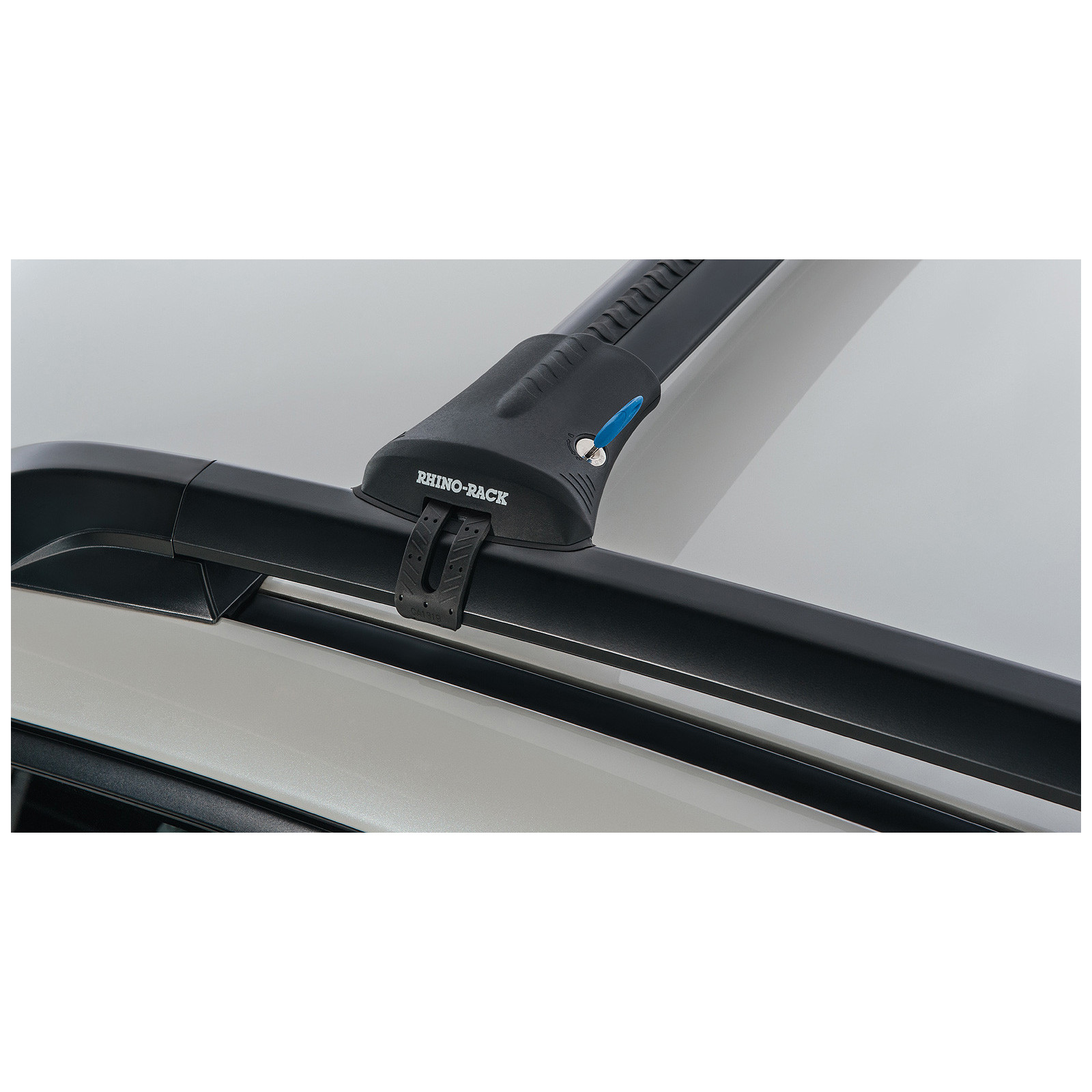 Kit 2 barres de toit noires RHINO-RACK Vortex SteathBar • JA7973 