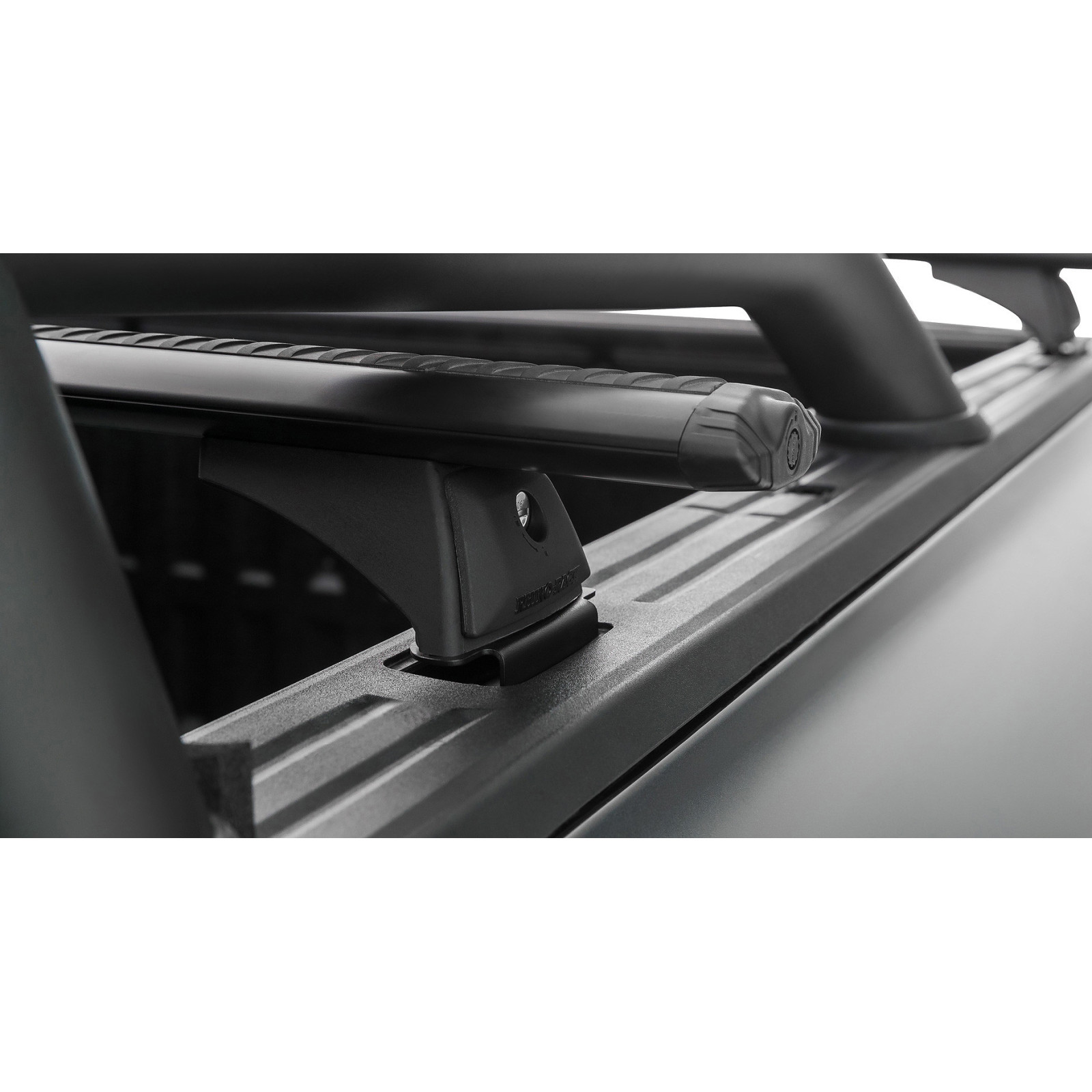 Kit 2 barres de toit noires RHINO-RACK Vortex RCH • JC-01571 