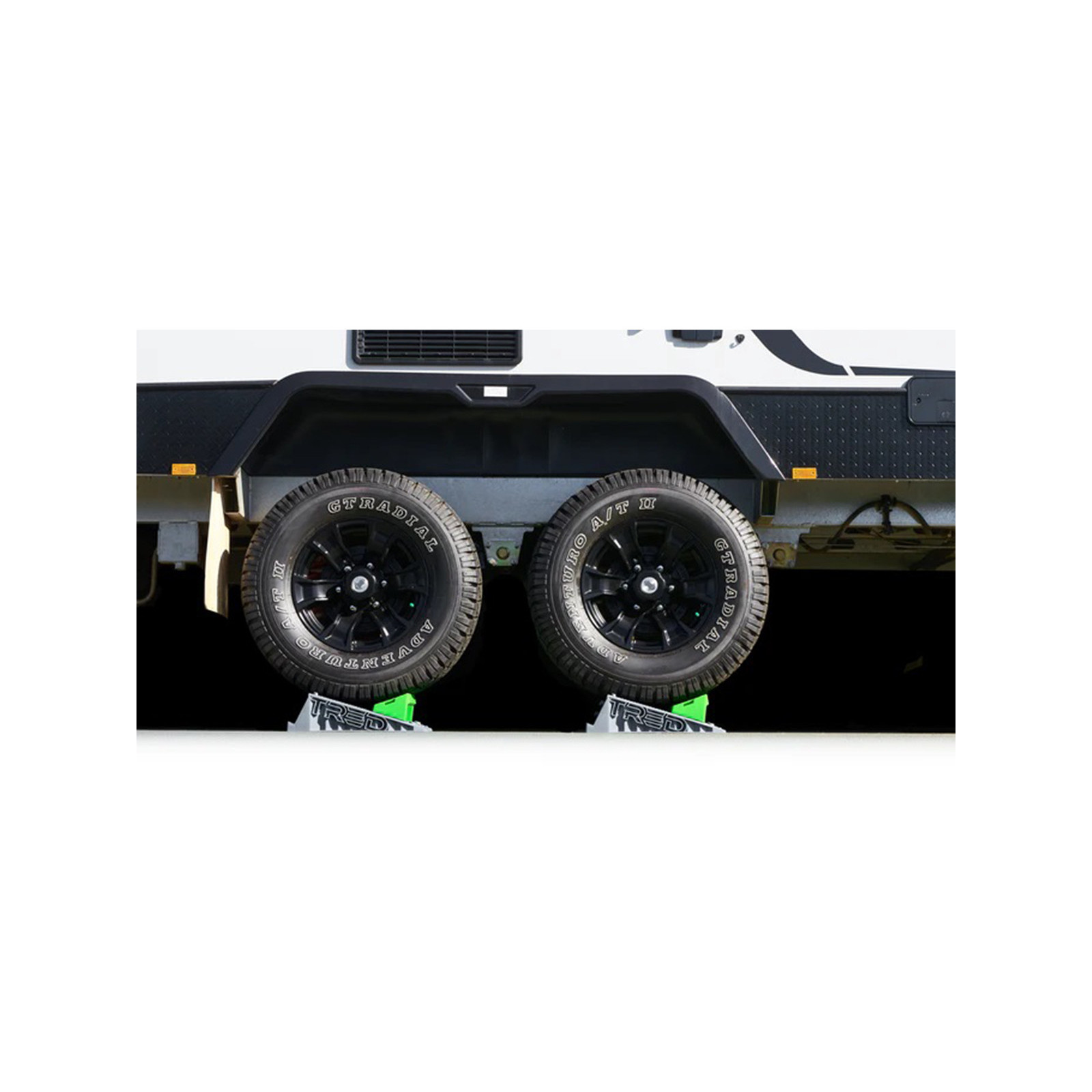 Rampes de mise à niveau Tred GT Levelling avec cales d'appui au sol pieds de cellule 