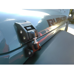 Attaches capot en aluminium anodisé noir pour Jeep Wrangler JK - la paire 
