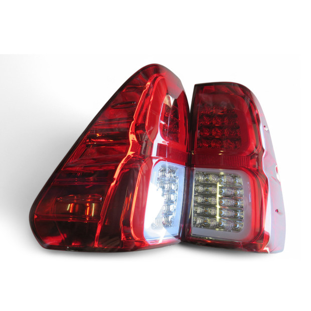 Paire de feux arrières à leds Hilux Revo - design origine avec leds 