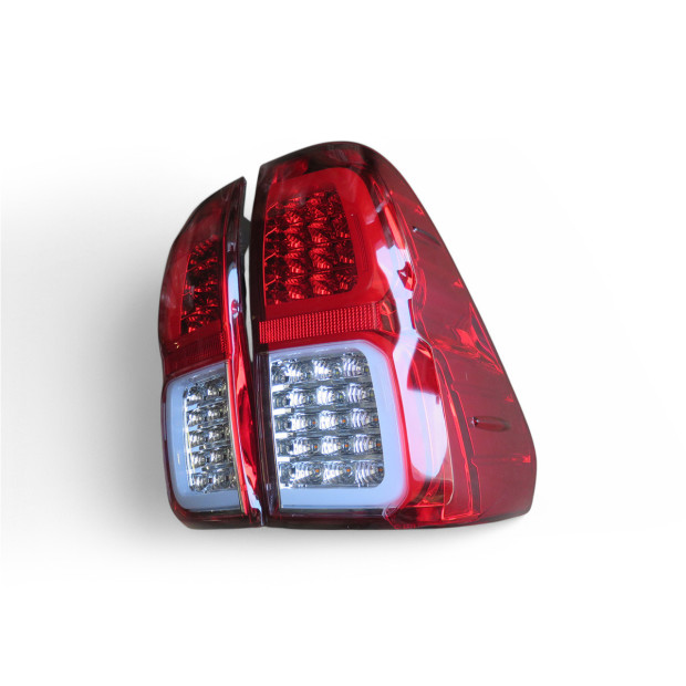 Paire de feux arrières à leds Hilux Revo - design origine avec leds 