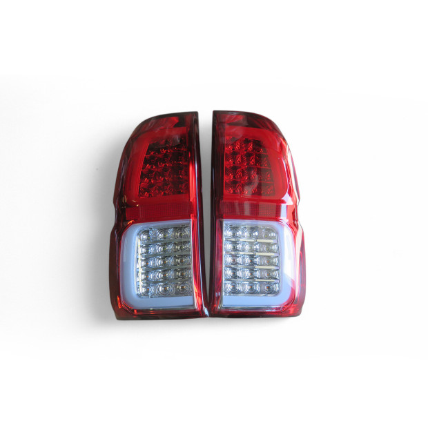 Paire de feux arrières à leds Hilux Revo - design origine avec leds 