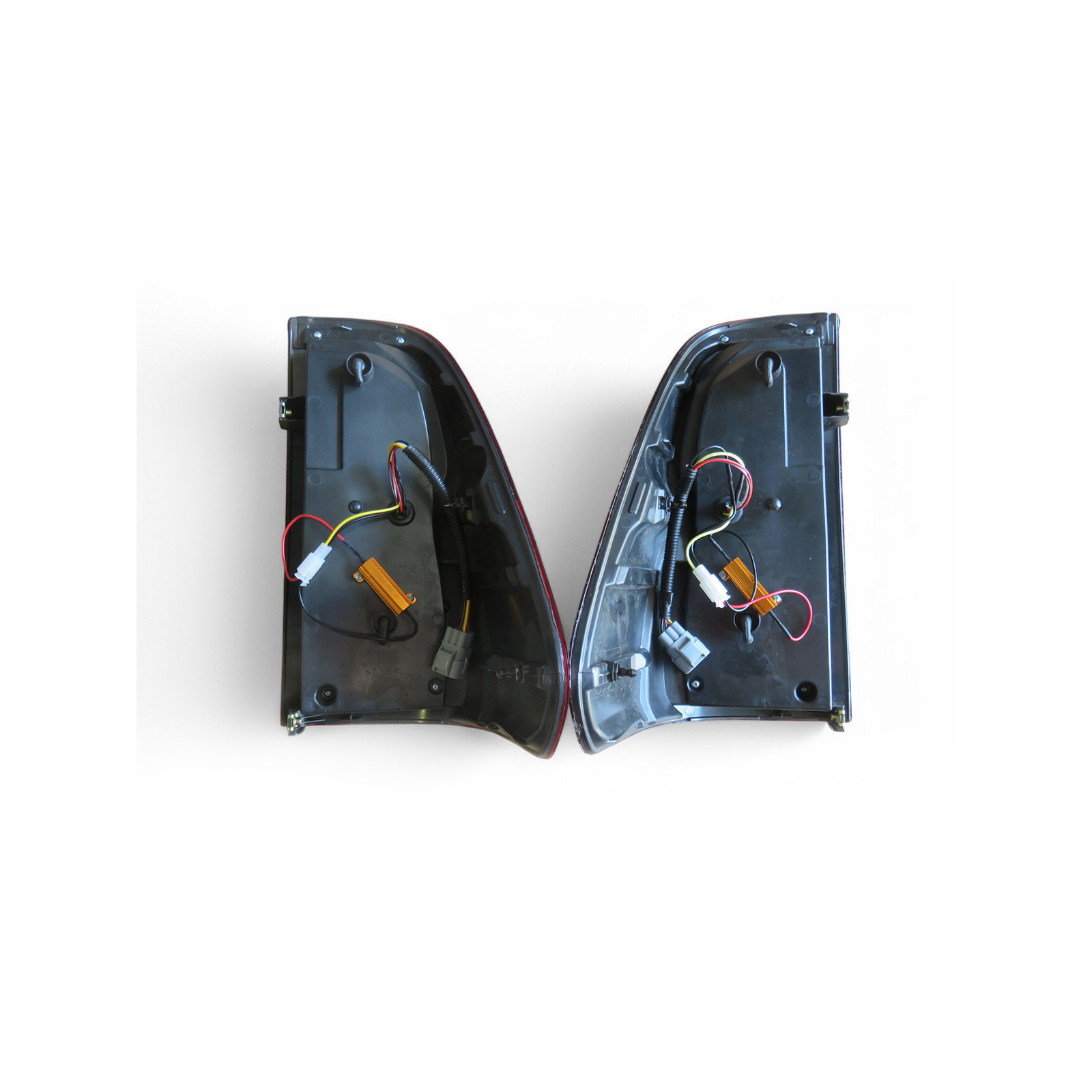 Paire de feux arrières à leds Hilux Revo - design origine avec leds 