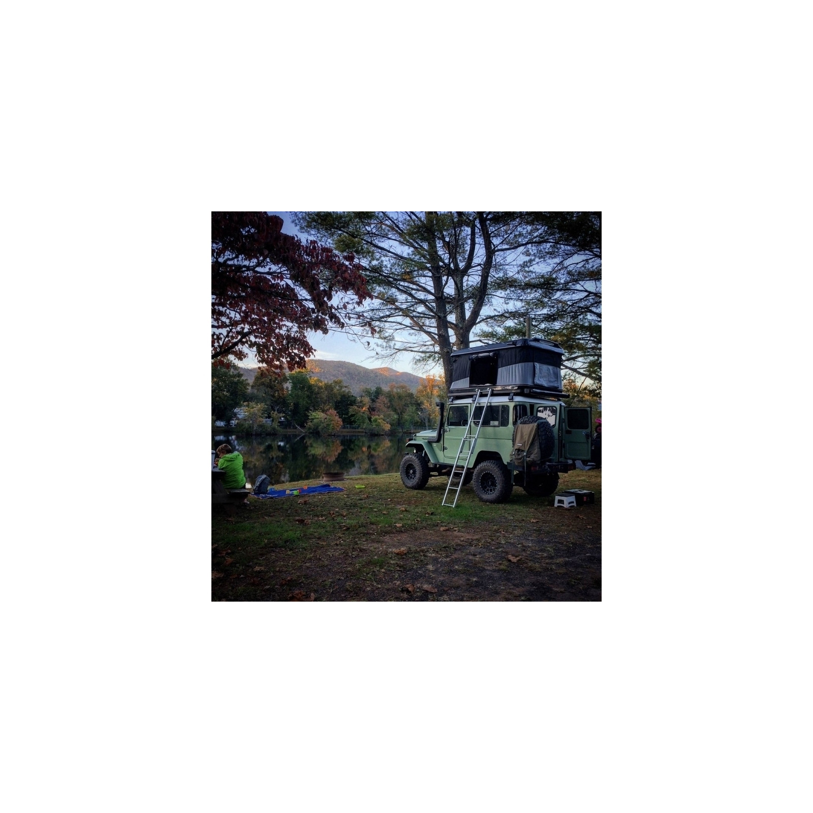 Tente de Toit à Coque Rigide JAMES BAROUD EVASION S EVO 