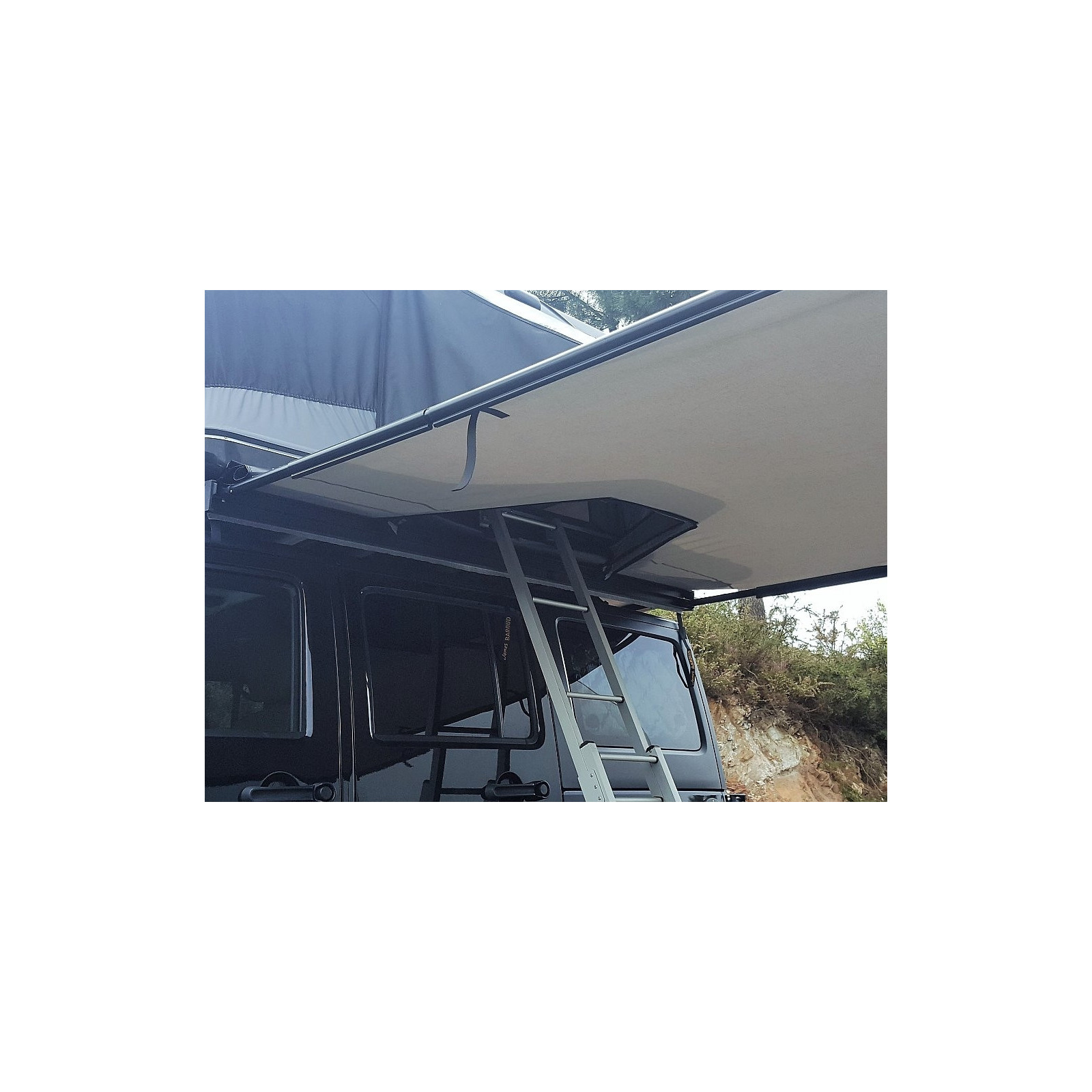 Auvent Latéral JAMES BAROUD MkII 250x270 • Compatible avec le tunnel JAMES BAROUD optionnel 