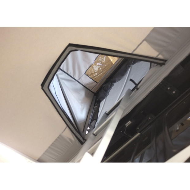 Tunnel Gauche JAMES BAROUD SPACE pour un accès direct à la tente depuis le auvent latéral JAMES BAROUD 