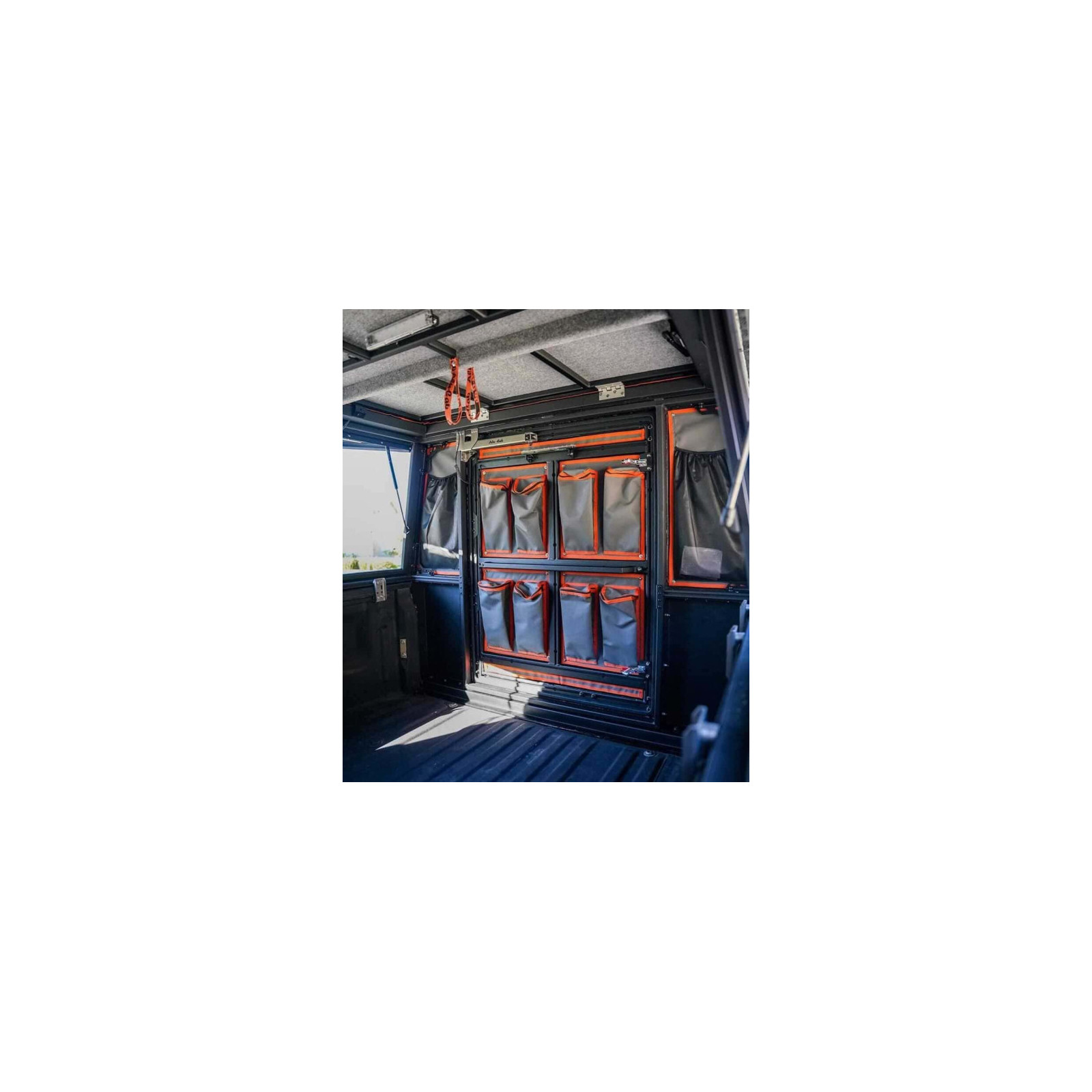 Sacs en toile coté porte hardtop camper Alu-Cab 