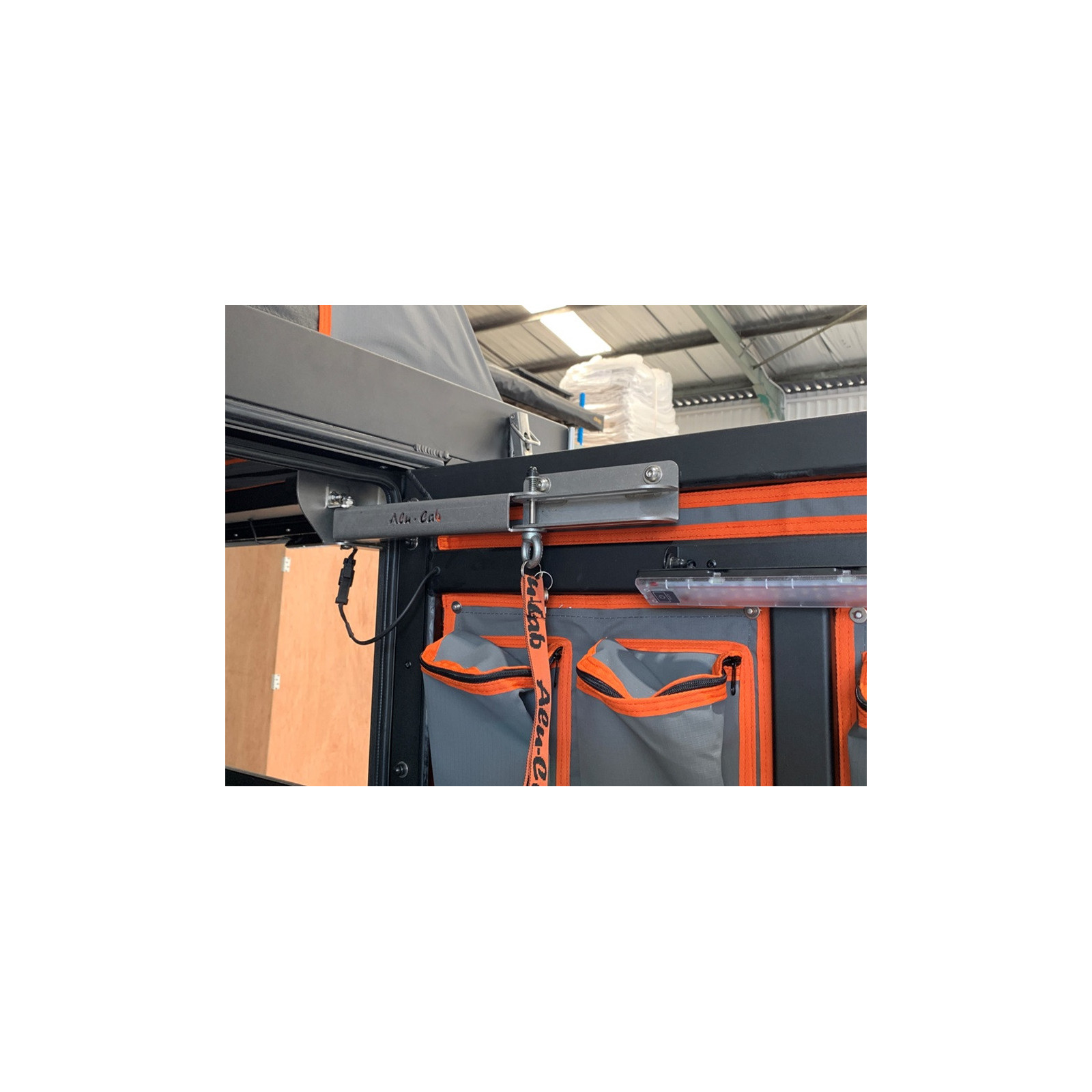 Blocage de porte arrière hardtop camper Alu-Cab 