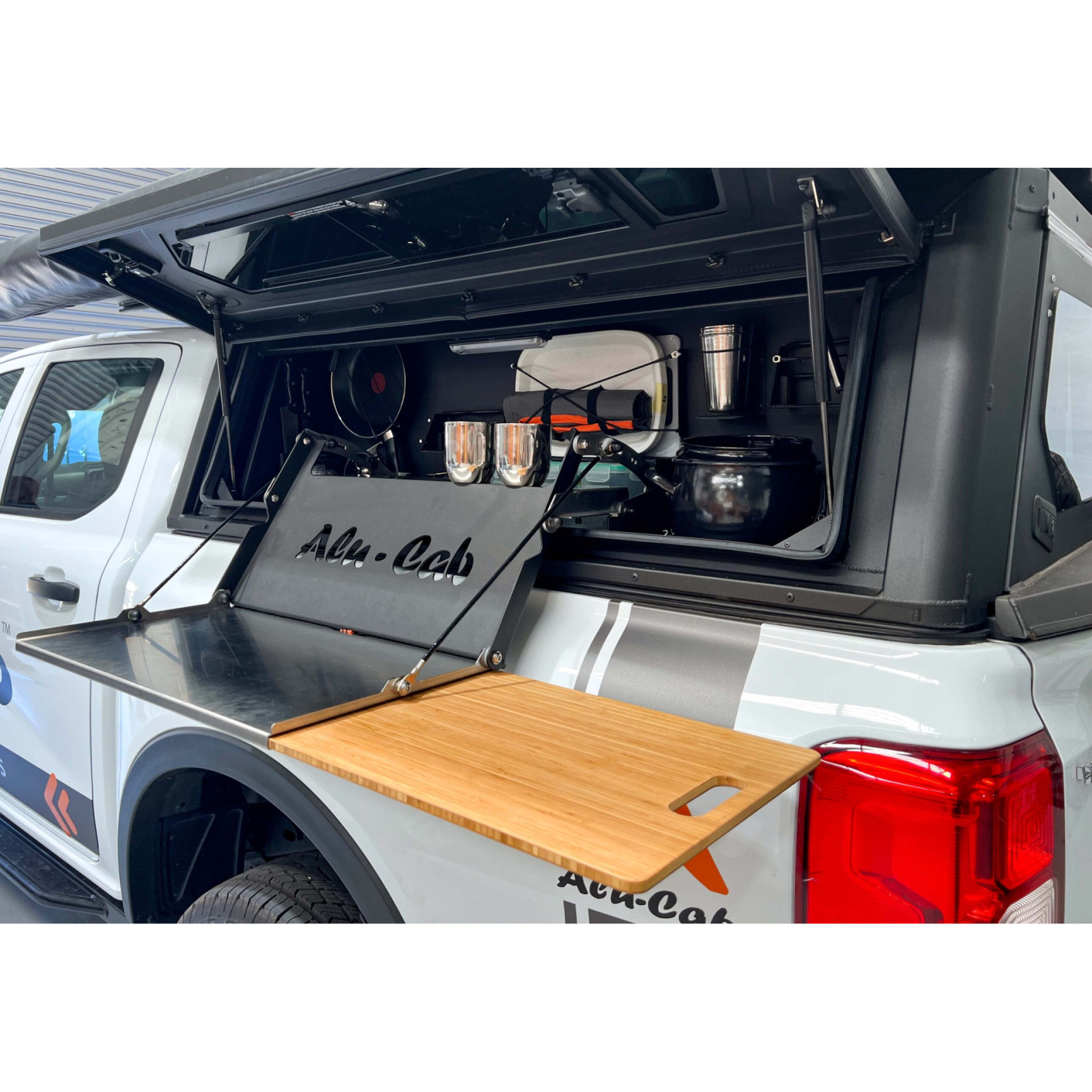 Ensemble de cuisine complet 1250mm avec compartiments latéral pour hardtop Contour Alu-Cab 