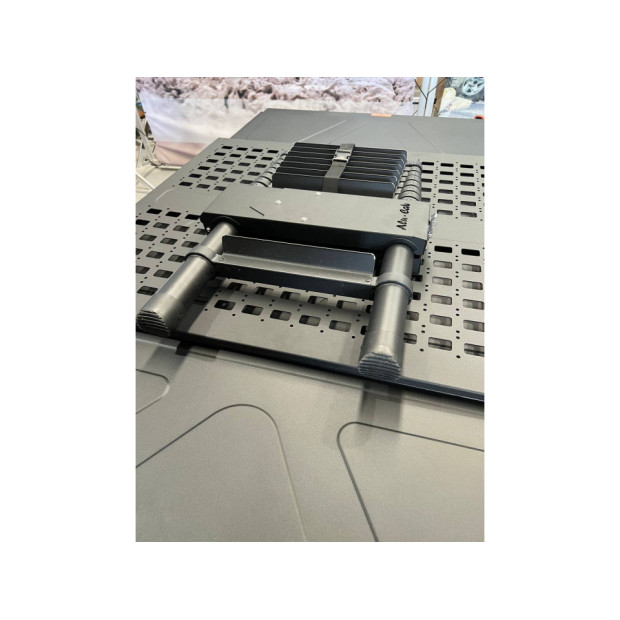 Support d'échelle télescopique plaque Molle sur tente de toit LT-50 Lightweight Alu-Cab 