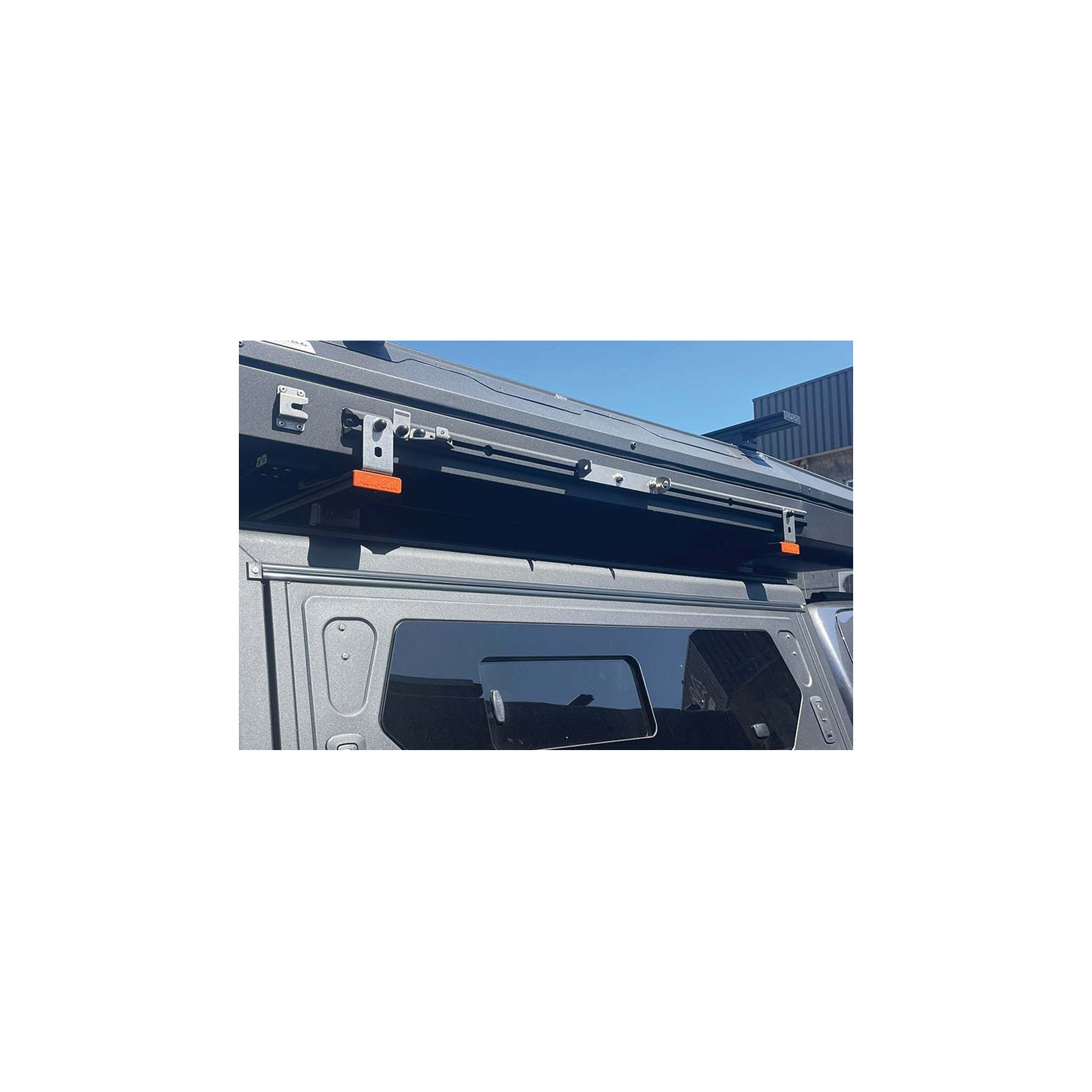 Embout orange droit de barre de toit Alu-Cab 