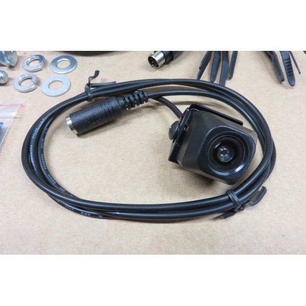 Relocalisation de camera de recul Kaymar Toyota VDJ200 