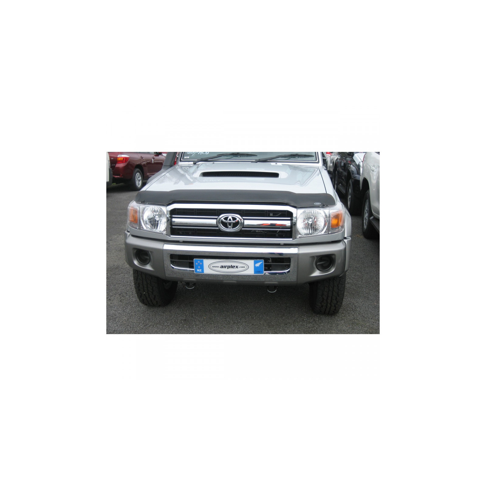 Déflecteur capot J7 après 2007