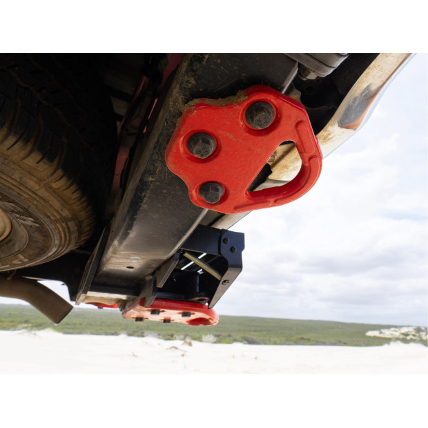 Attelage sous pare-choc avec carré 50mm intégré Toyota Hilux Revo Hayman Reese