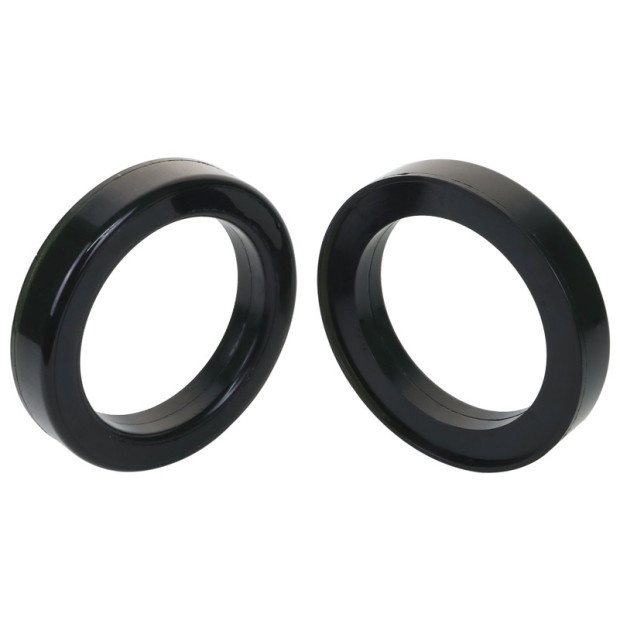 Paire de cales de ressorts arrières Whiteline pour HDJ80 HDJ100 30mm