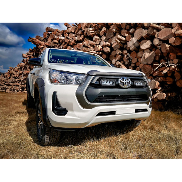 KIT MONTAGE RRR4 & LINEAR 6 CALANDRE TOYOTA HILUX 2021+