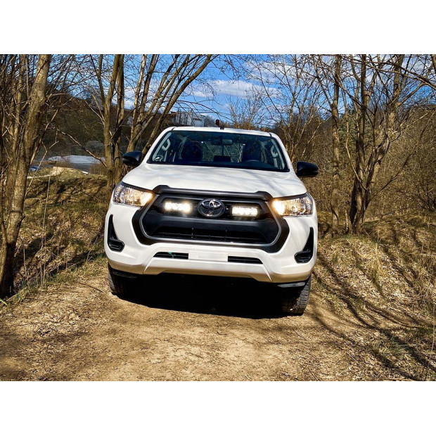 KIT MONTAGE RRR4 & LINEAR 6 CALANDRE TOYOTA HILUX 2021+
