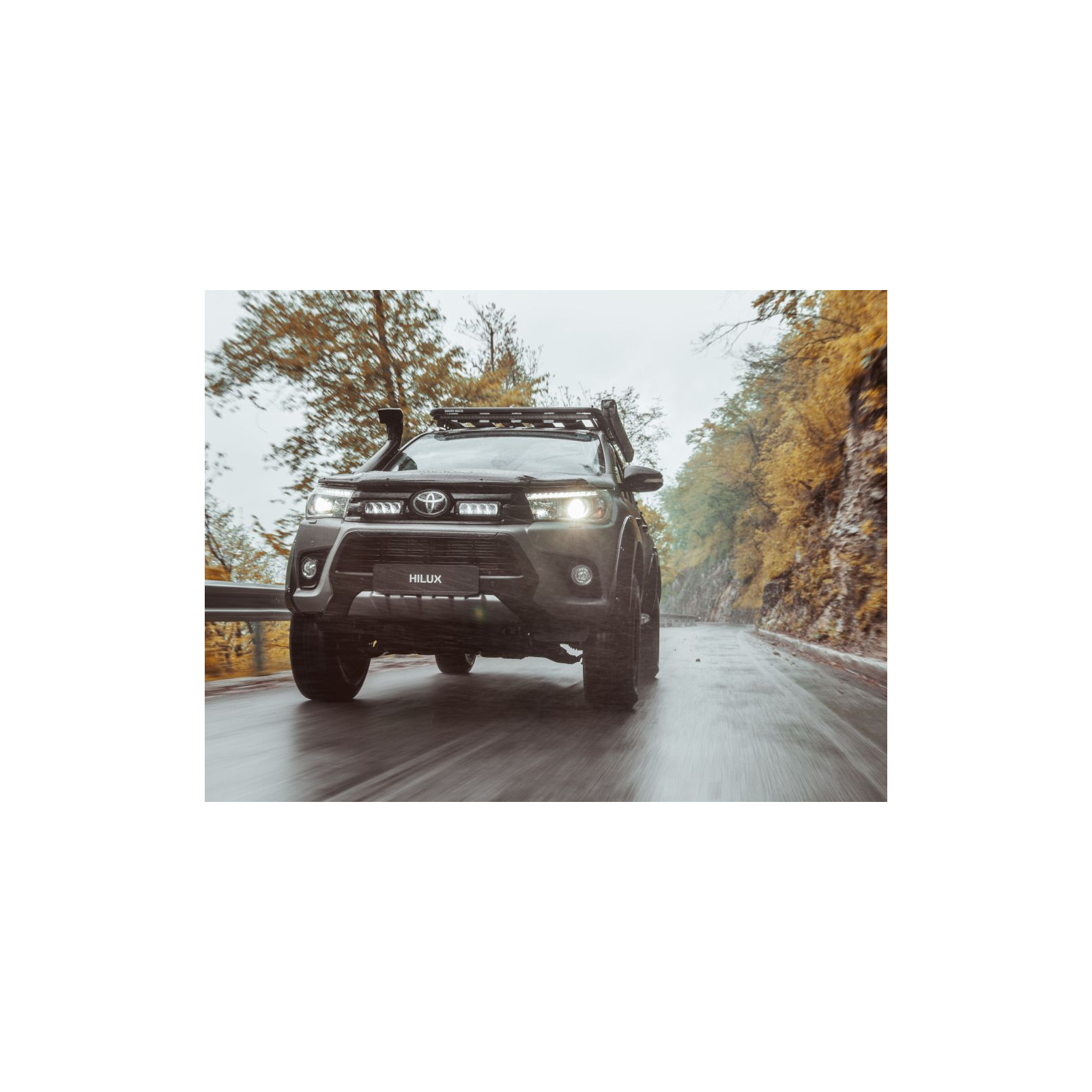 KIT MONTAGE RRR4 CALANDRE TOYOTA HILUX 2017+