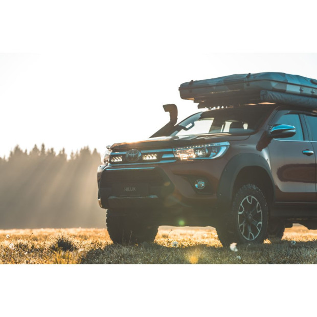 KIT MONTAGE RRR4 CALANDRE TOYOTA HILUX 2017+