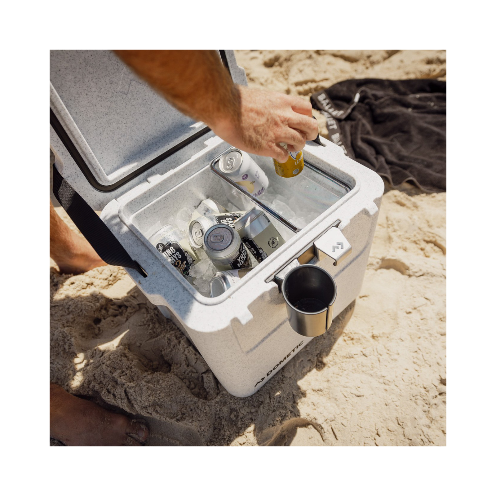 SUPPORT & PORTE CANNETTE POUR GLACIERE PATROL