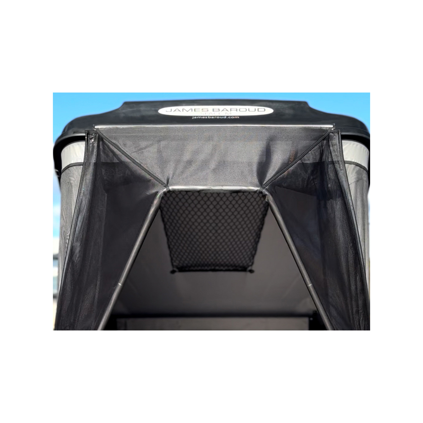Avancée protection pluie et soleil James Baroud pour tente de toit Odyssey M et L