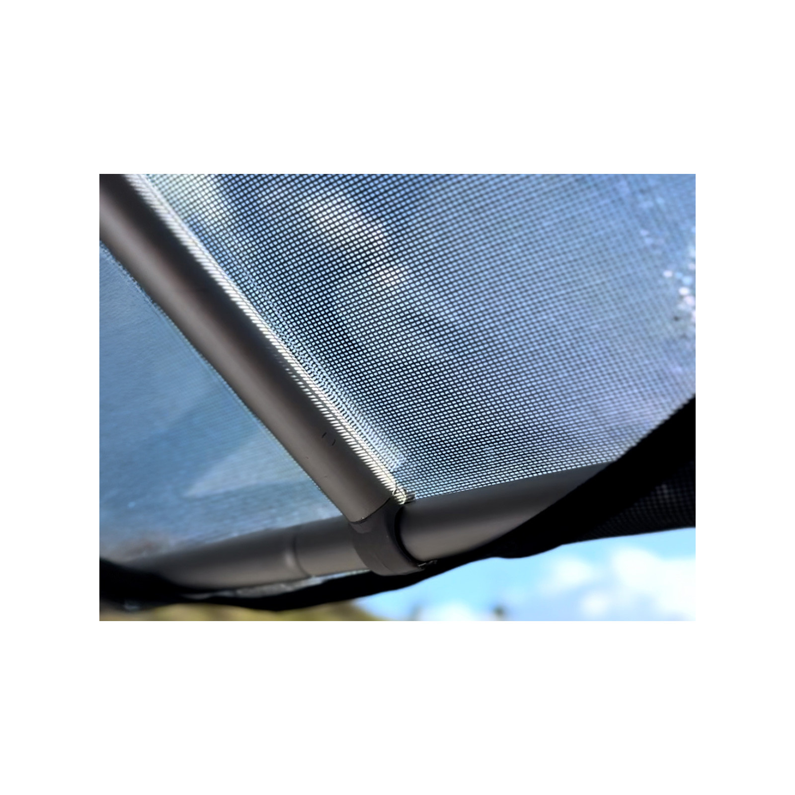 Avancée protection pluie et soleil James Baroud pour tente de toit Odyssey M et L