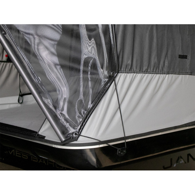 Avancée protection pluie et soleil James Baroud pour tente de toit Space M