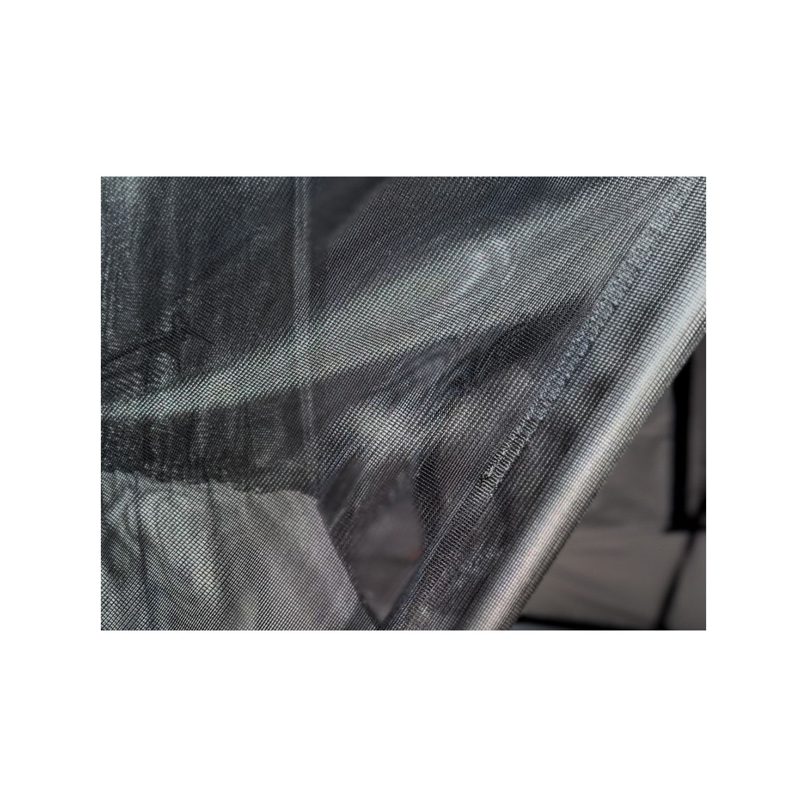 Avancée protection pluie et soleil James Baroud pour tente de toit Space M