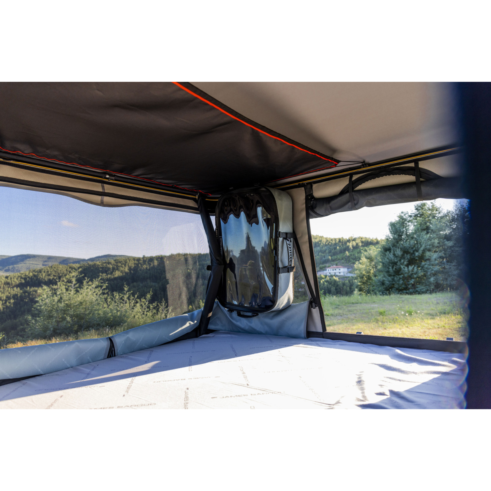 Tente de toit James Baroud ODYSSEY Frontier M - Edition limitée Magma