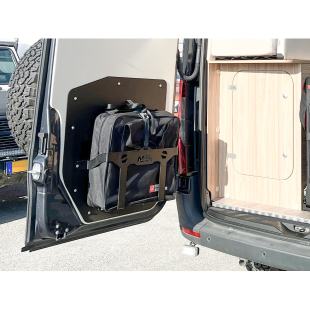 Support chaises Front Runner porte arrière Mercedes Sprinter W907 N4-Offroad